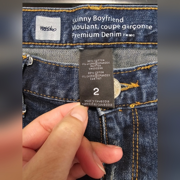 Mossimo Skinny Boyfriend Premium Distressed Denim Jeans Women's Size 2 - Picture 4 of 11